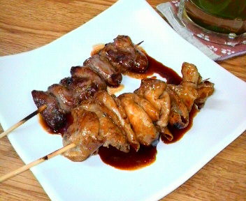 串焼きとりハツ、シロ